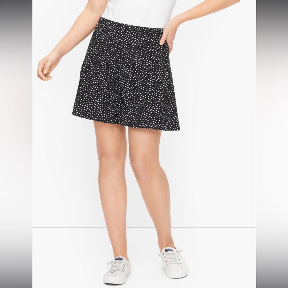 Talbots Lightweight Stretch Skort - Dash Dot - image 1